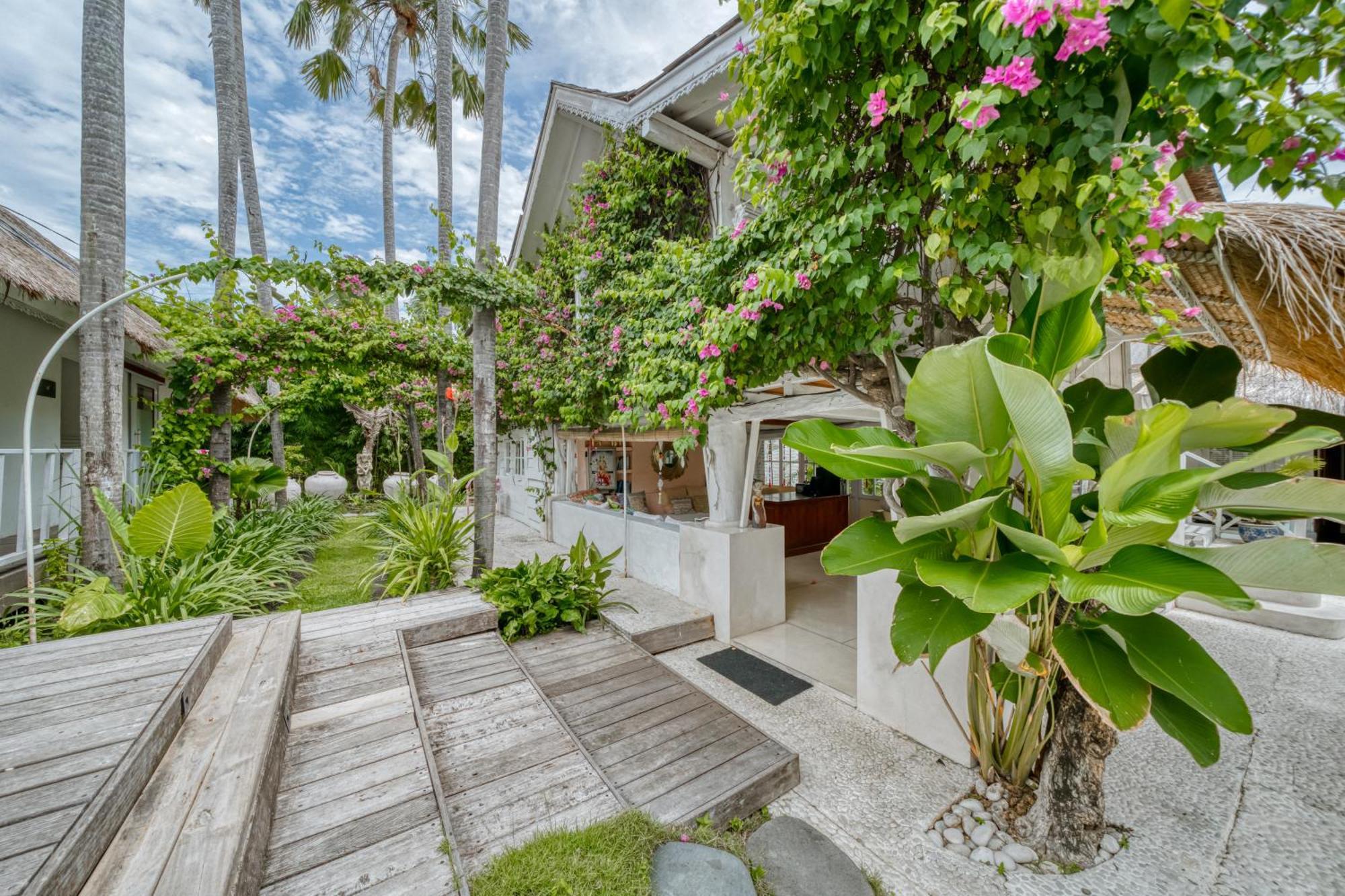 Villa Kalis, 10 Bedroom Family And Group Villa Seminyak  Exterior photo