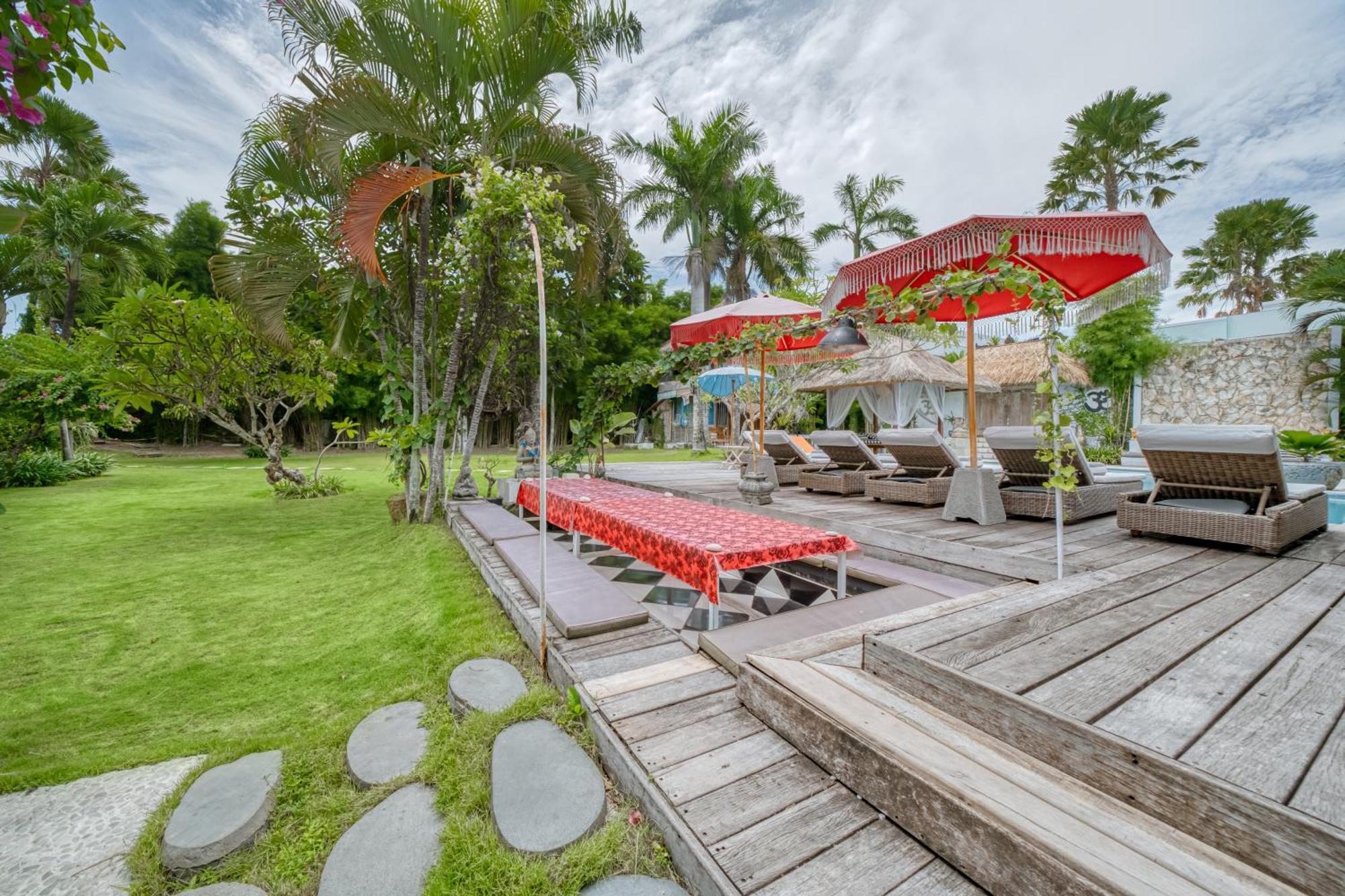 Villa Kalis, 10 Bedroom Family And Group Villa Seminyak  Exterior photo