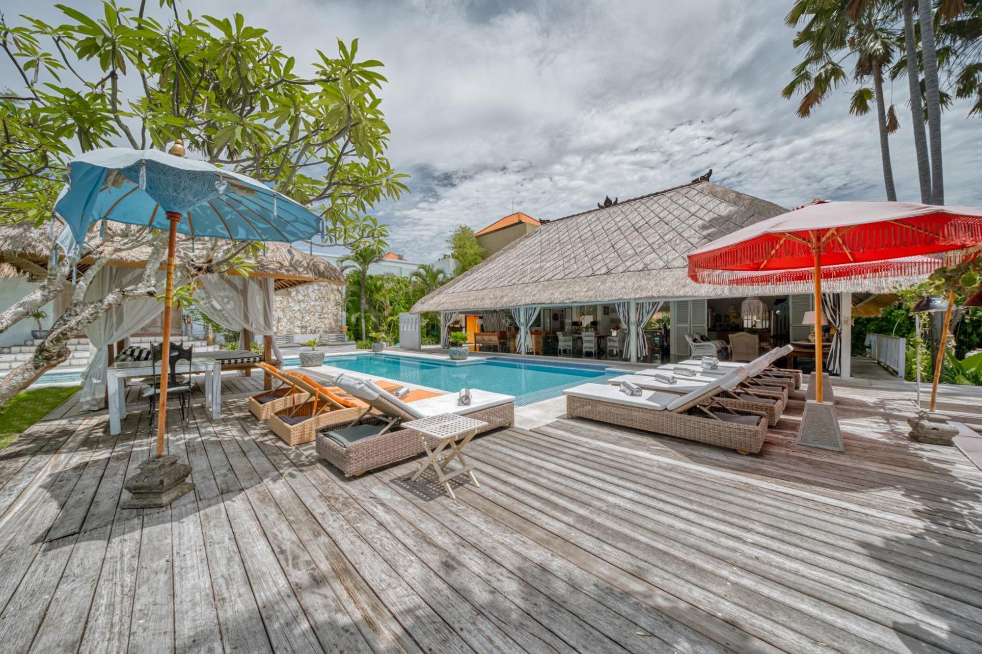 Villa Kalis, 10 Bedroom Family And Group Villa Seminyak  Exterior photo