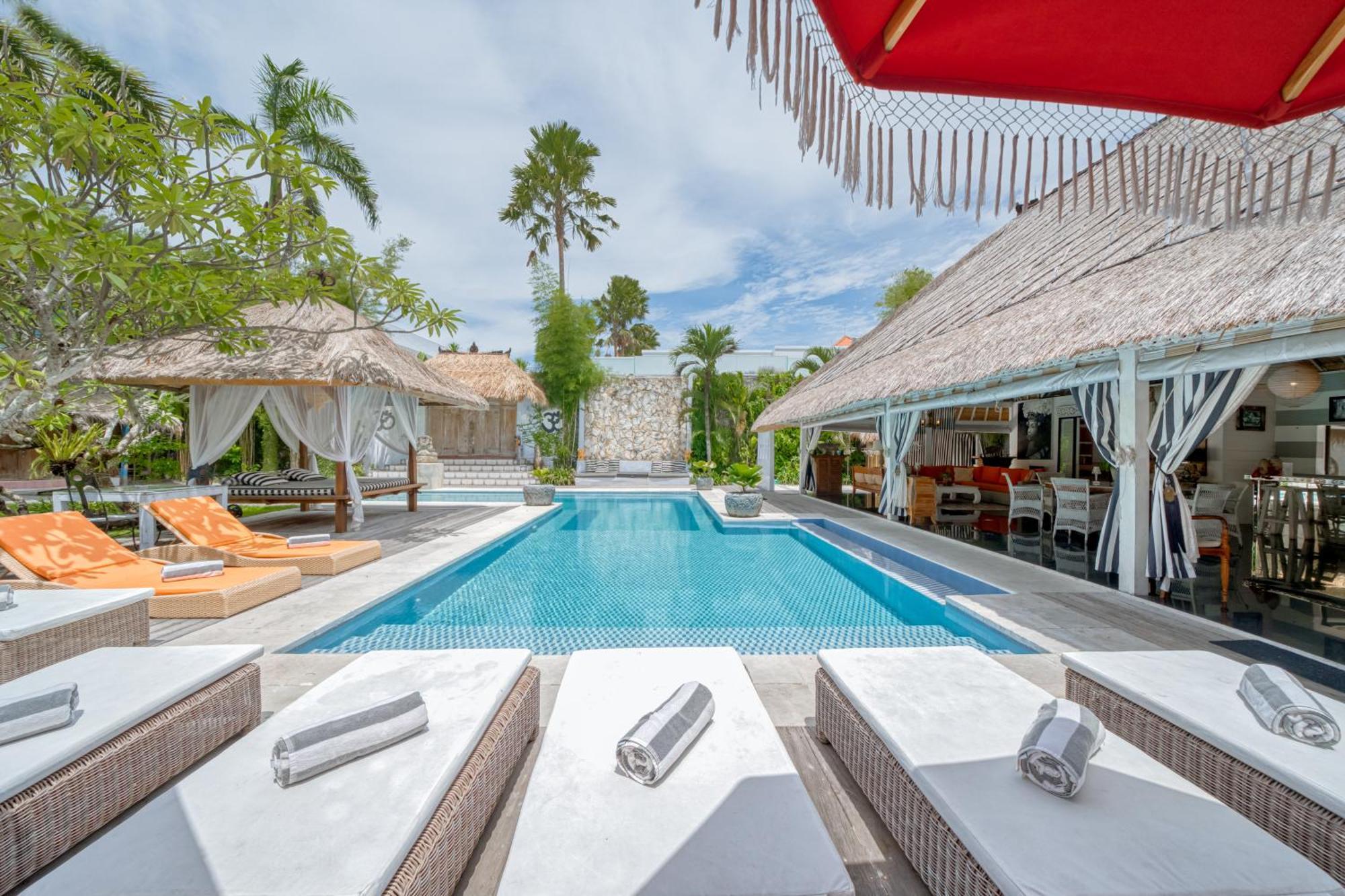 Villa Kalis, 10 Bedroom Family And Group Villa Seminyak  Exterior photo