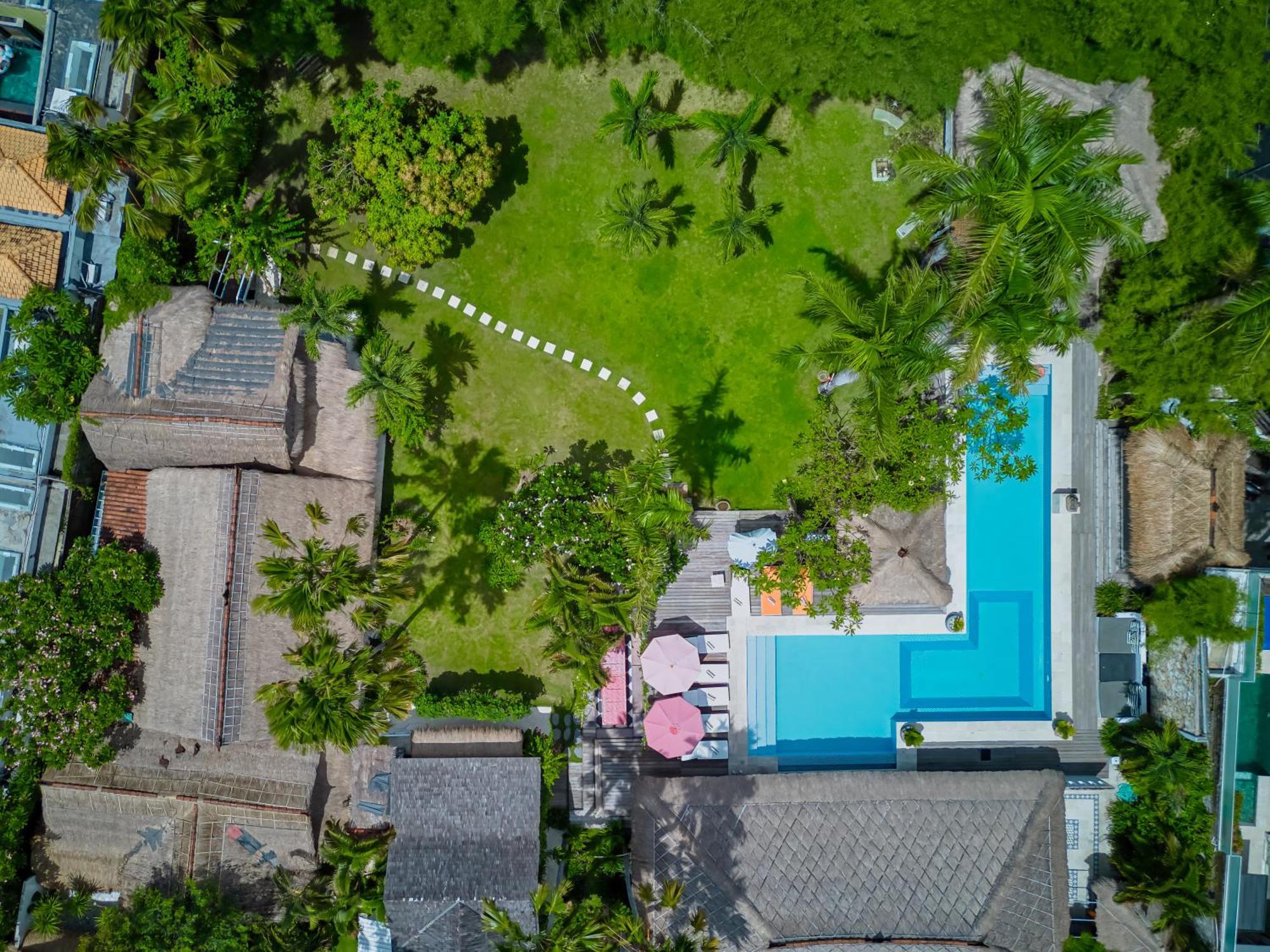 Villa Kalis, 10 Bedroom Family And Group Villa Seminyak  Exterior photo