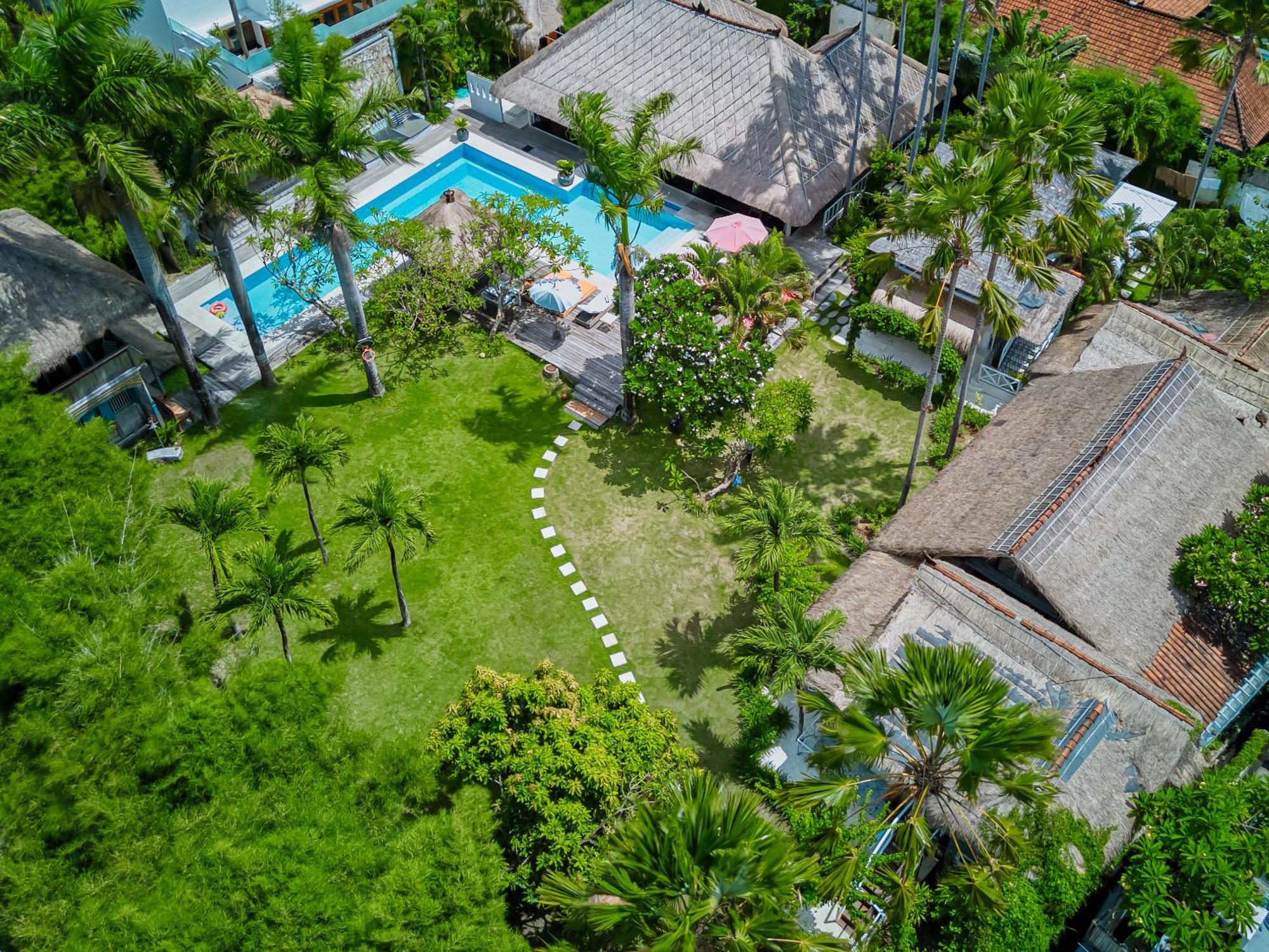 Villa Kalis, 10 Bedroom Family And Group Villa Seminyak  Exterior photo